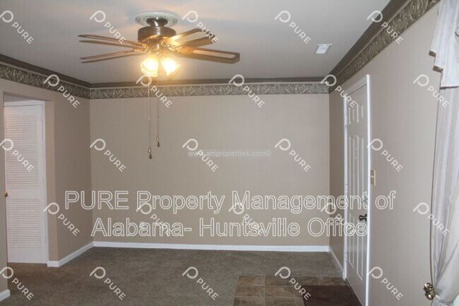 Foto del edificio - 2817 Wynterhall Rd SE