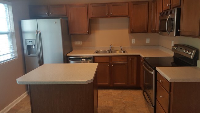 Building Photo - 302 Port Haven Dr