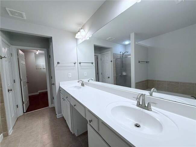 Building Photo - 2089 Hailston Dr NW