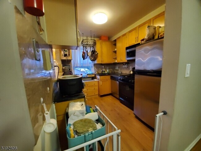 Foto del edificio - 245 Passaic Ave