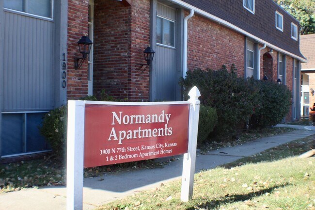 Foto del edificio - Spacious 1 Bedroom at Normandy Apartments