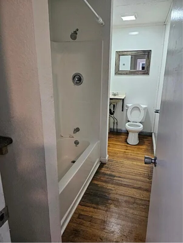 Foto del edificio - 4566 Knoxville Hwy