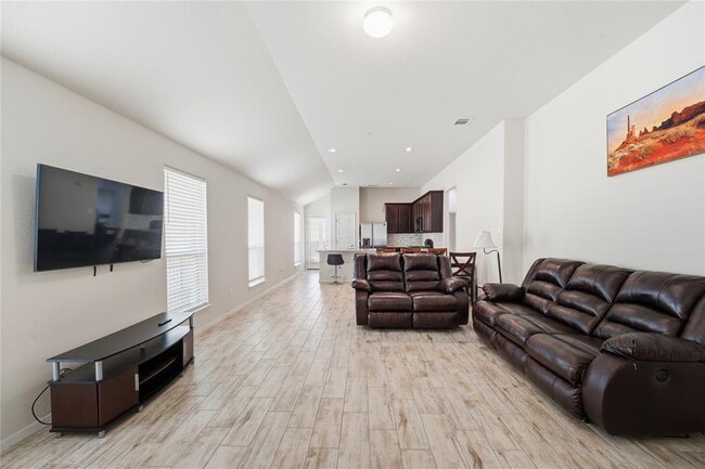 Building Photo - 2800 Joe Dimaggio Blvd