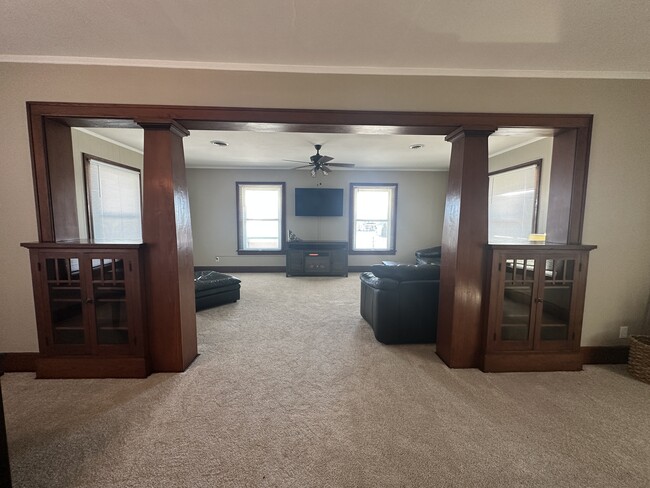 Living Room - 123 Broadway St