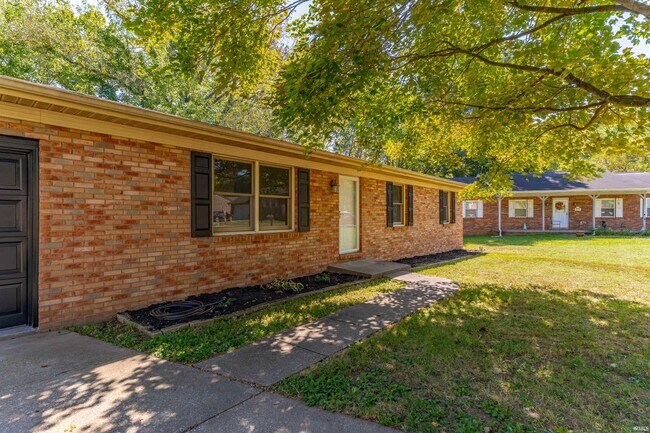 Foto del edificio - 6800 Oakmont Ct