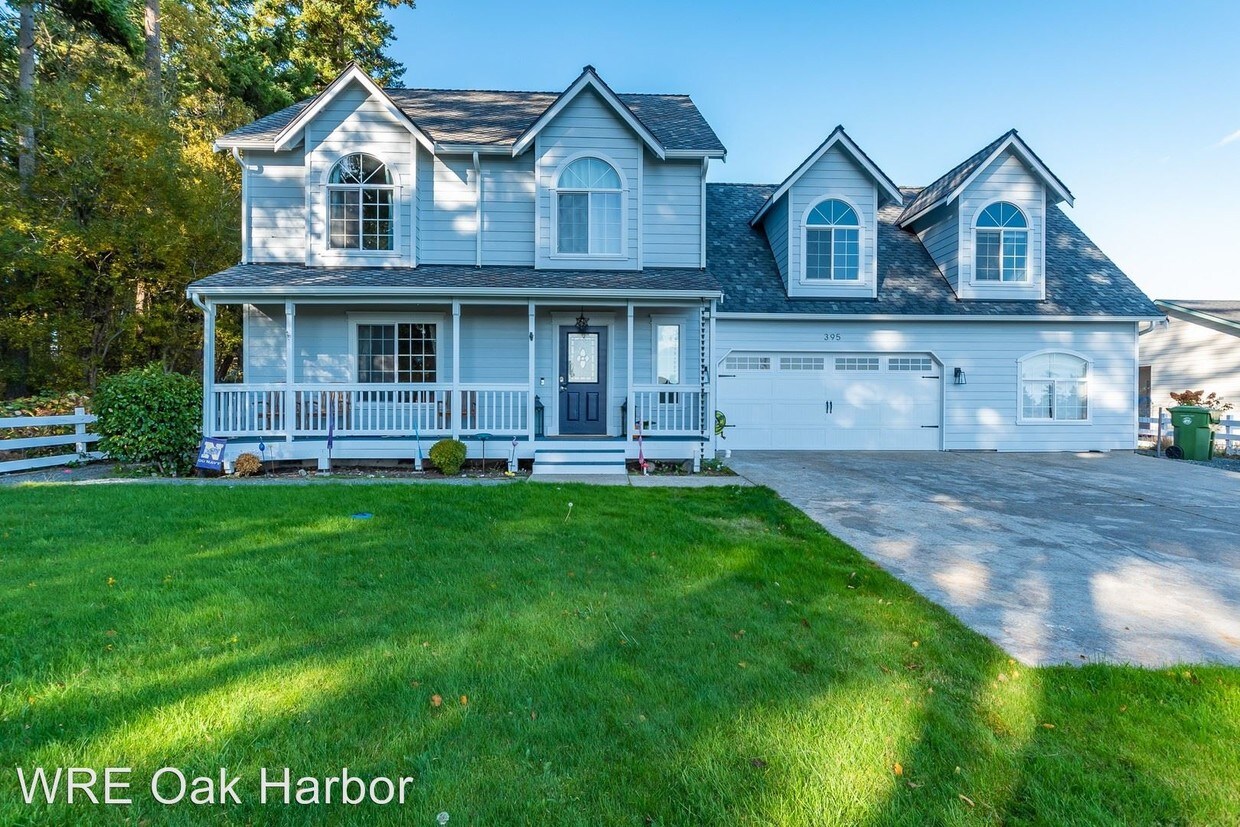 Foto principal - 5 br, 2.5 bath House - 395 SW Stroops Drive