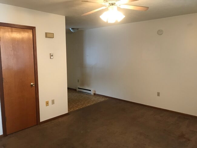 Building Photo - 945 Gasche St