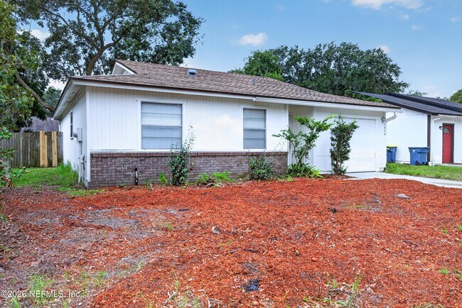 Foto del edificio - 1040 Willow Cove Ct E