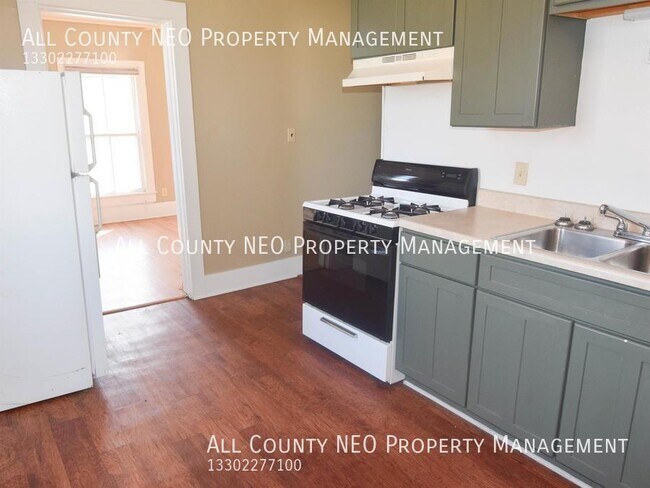 Building Photo - 2 Bedroom, 1 Bathroom apartment in Ravenna