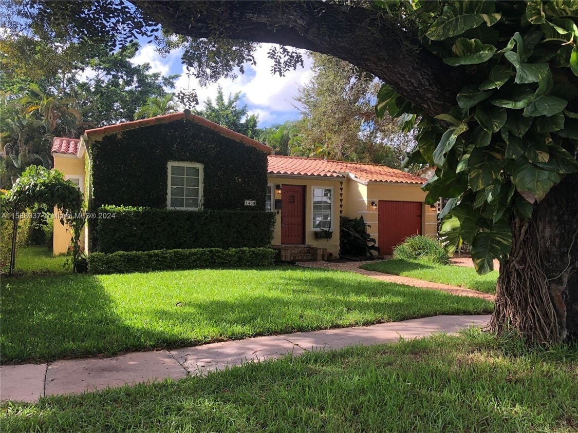 Foto principal - 1400 El Rado St