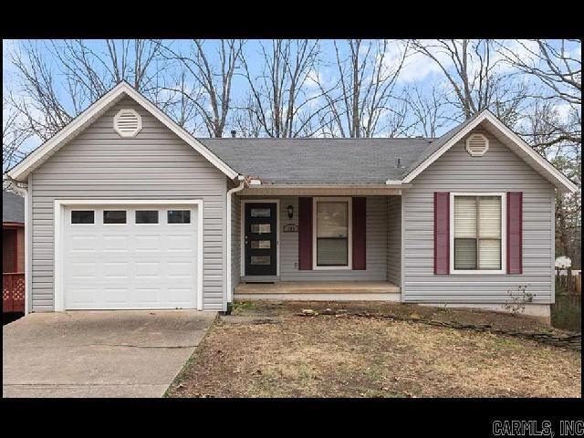 Primary Photo - 102 Pin Oak Cove