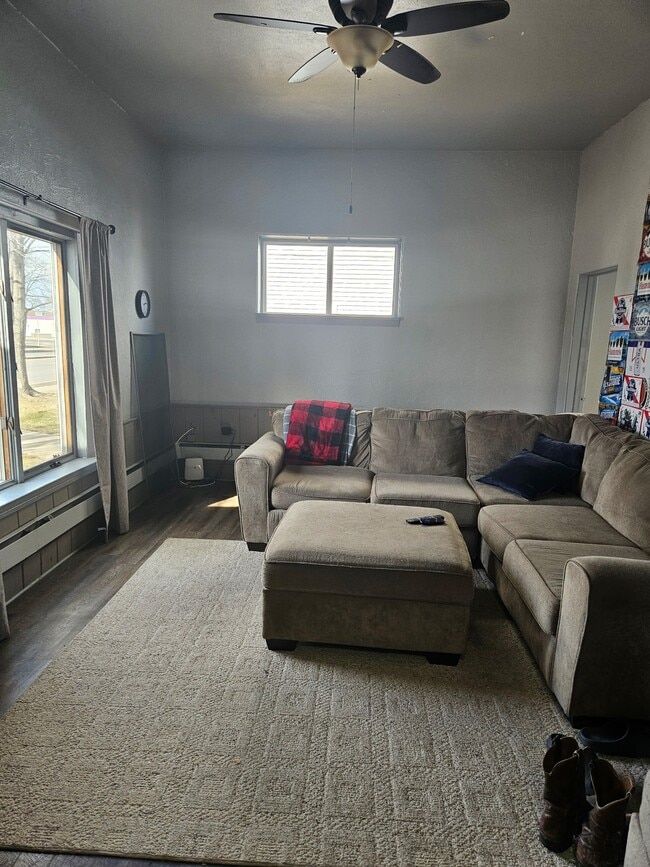 Foto del edificio - 210 West Ave