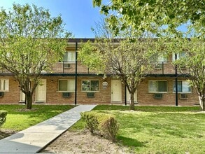 Building Photo - 8504 Waukegan Rd