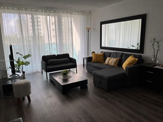 Foto del edificio - 4001 S Ocean Dr