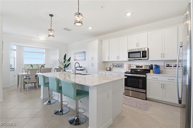 Foto del edificio - 14161 Heritage Landing Blvd