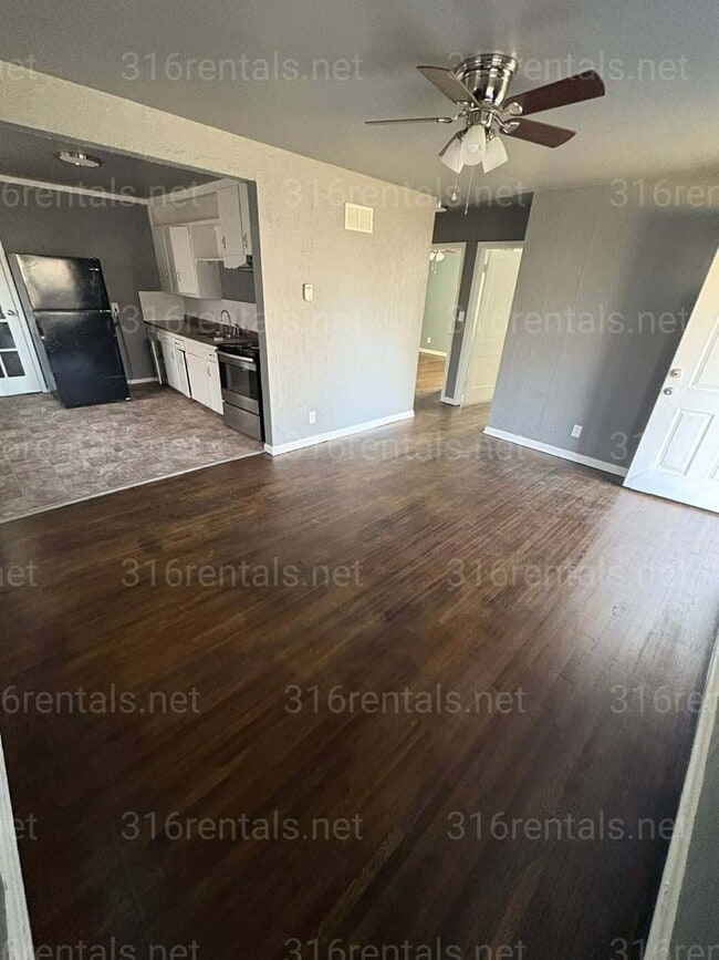 Foto del edificio - $899 - 2 bedroom / 1 bathroom - Single Family Home