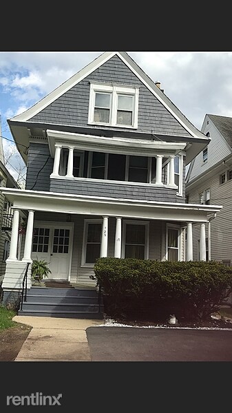 Primary Photo - 2 br, 1 bath Apartment - 123 Main Street 1