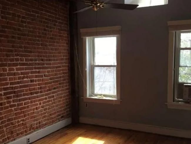 Building Photo - 1803 W 16th St
