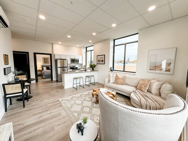 Living Room - The Peabody Apartments