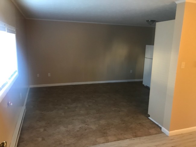 Foto del edificio - 1002-1058 Woodstock Ln