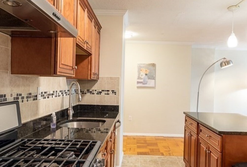 Foto principal - 2 Hawthorne Pl