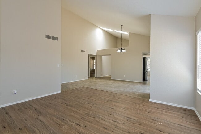 Building Photo - 3301 S Marissa Dr