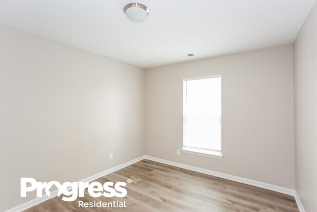 Building Photo - 1020 Meadowbrook Ln SW