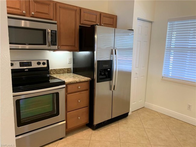 Foto del edificio - 6920 Huntington Lakes Cir