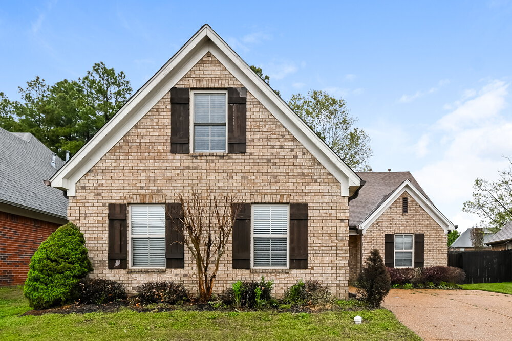Primary Photo - 5690 Bedford Loop W