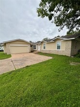 Building Photo - 1205 Ramble Creek Dr