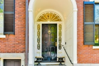 Building Photo - 48 Mt Vernon St
