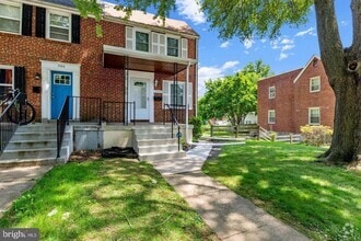 Building Photo - 7153 Greenwood Ave