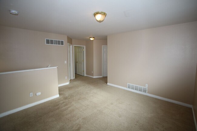 Foto del edificio - 3 Bedroom Condo!