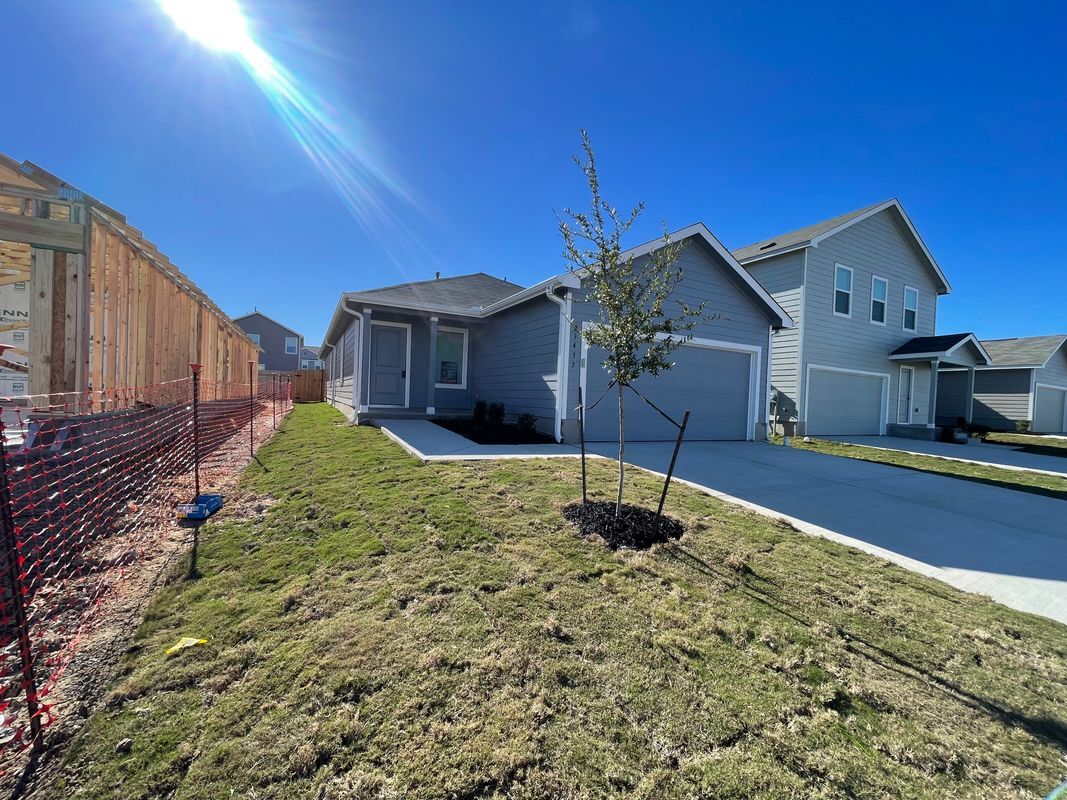 Building Photo - 23437 Firelight Dr