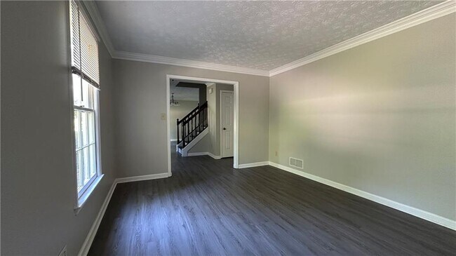 Foto del edificio - 1645 Bill Murdock Rd