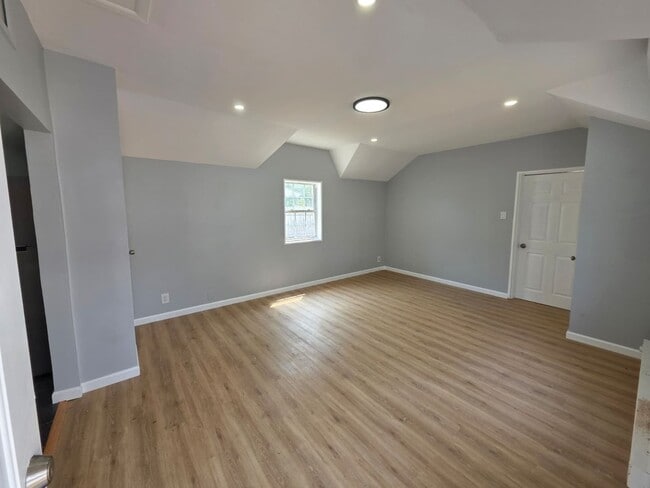 Foto del edificio - Brand New Renovated Cozy home