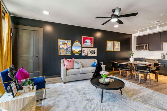 Foto del edificio - 611 Commerce St