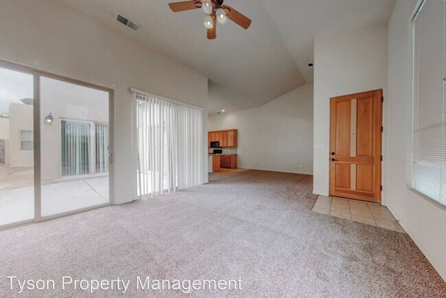 Building Photo - 4 br, 3.5 bath House - 5124 San Adan NW