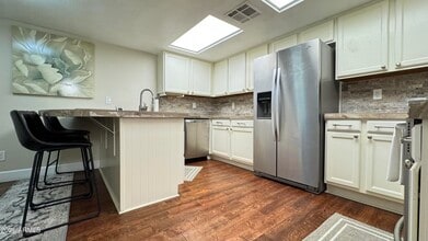 Building Photo - 15020 N 40th St