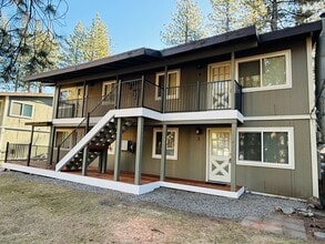 Building Photo - 2292 Eloise Ave