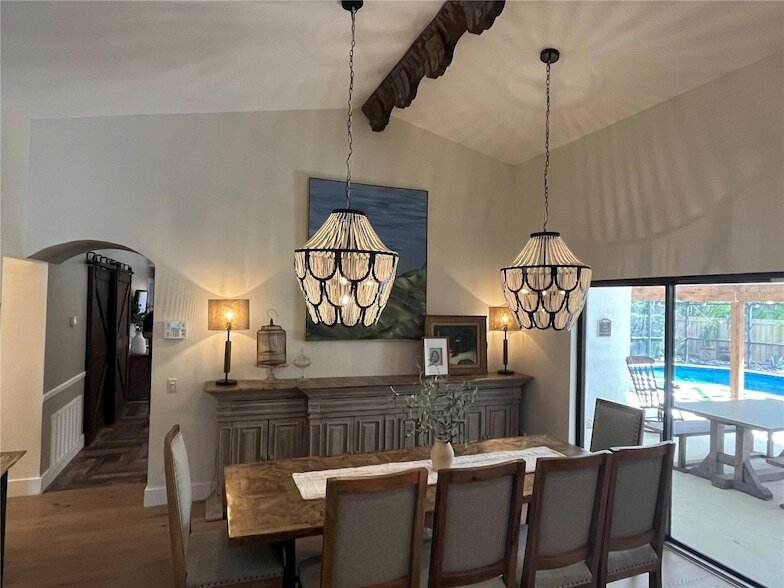 Foto del edificio - 7207 Moss Leaf Ln