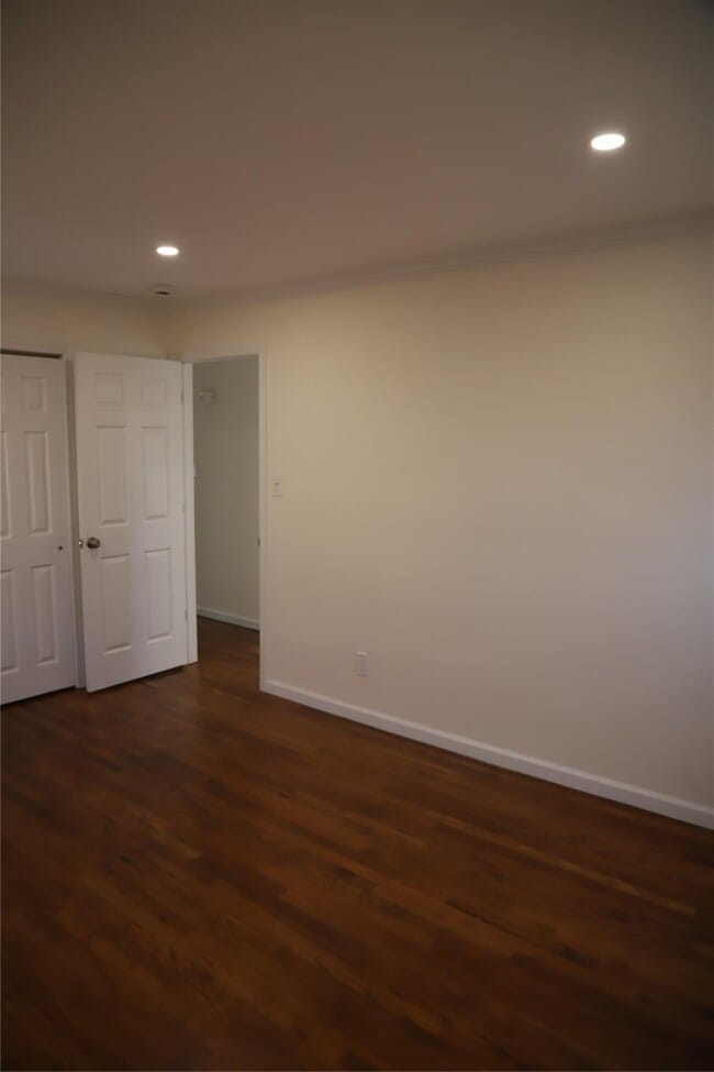 Building Photo - 121 Nassau Blvd