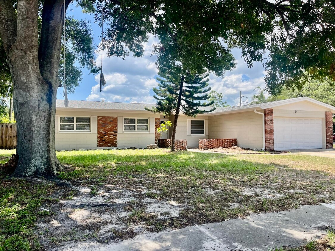 Primary Photo - 235 Andros Dr