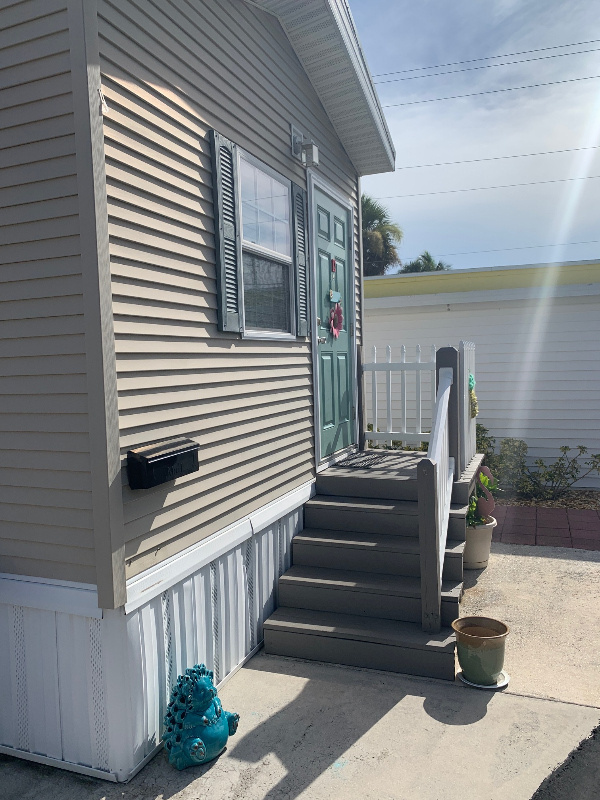 Foto del edificio - 2580 NE Indian River Dr