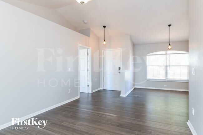 Foto del edificio - 1118 Windy Bluff Dr