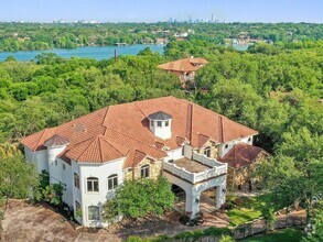 Building Photo - 2705 Island Ledge Cove