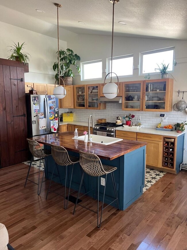 Building Photo - Beautiful 5 Bed 3 Bath in NE Fort Collins!