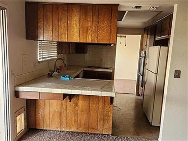 Building Photo - 3455 Panorama Dr