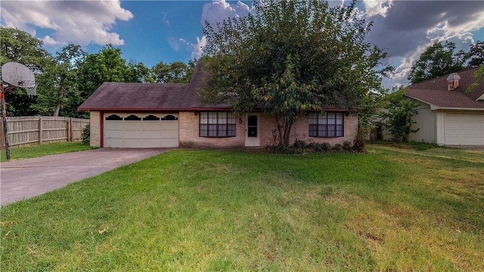 Photo - 1304 Merry Oaks Drive Unit