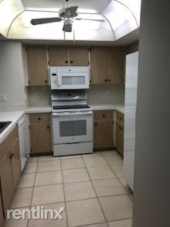 Building Photo - 2 br, 2 bath Condo - 3 Cypress Run 35A Uni...